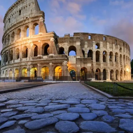 Appartamento Authentic Monti 5 Mins From Colosseum Roma
