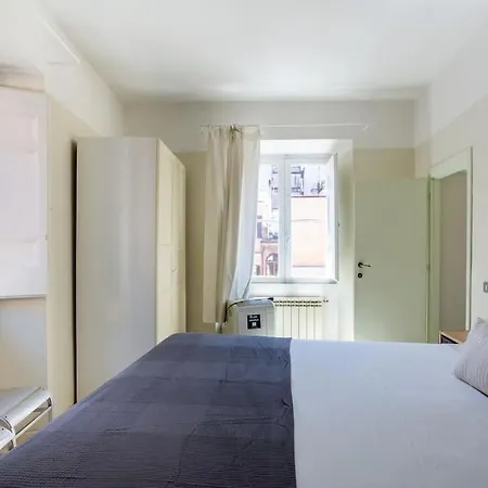 Authentic Monti 5 Mins From Colosseum Apartamento